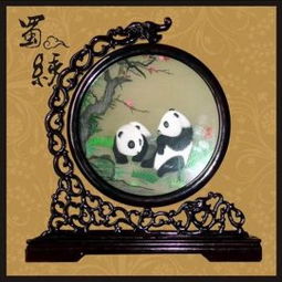 熊猫蜀绣与传统文化的诗意邂逅——武侯区怡佳文化用品中心的文化情怀